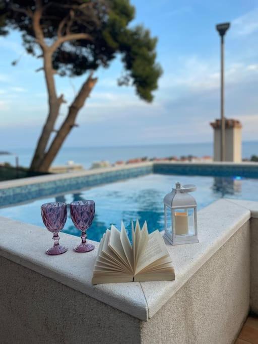 Wave N' Sea Apartment With A Private Pool ドゥブロブニク エクステリア 写真