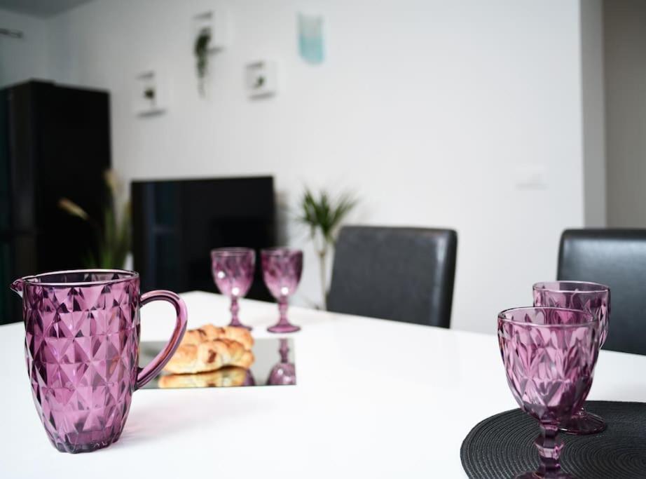 Wave N' Sea Apartment With A Private Pool ドゥブロブニク エクステリア 写真
